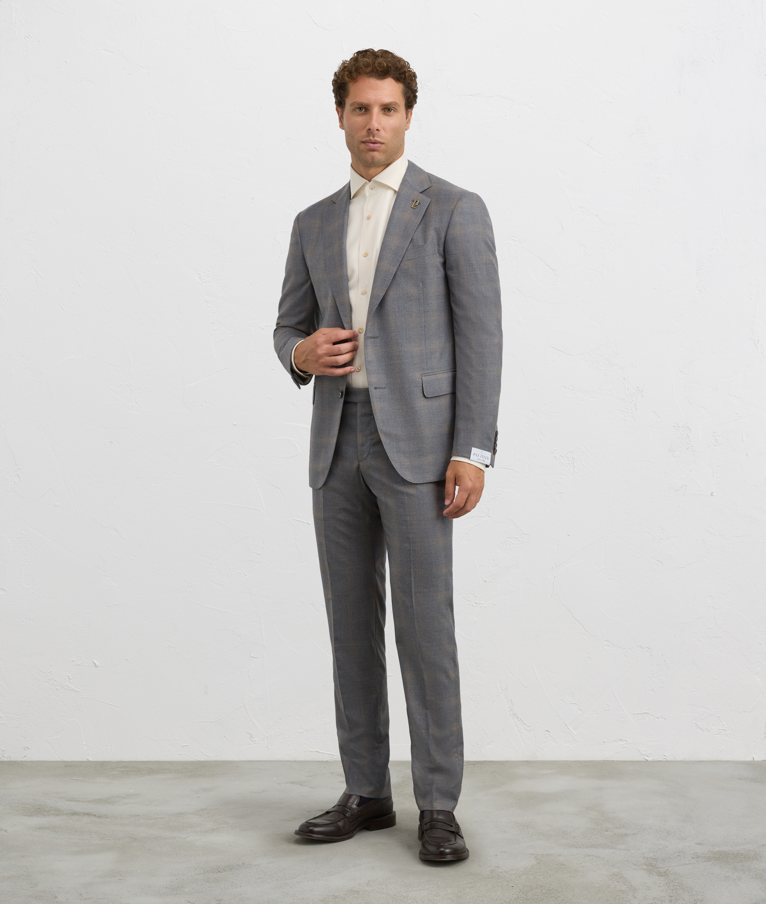 PAL ZILERI グレー ストライプスーツ　イタリア製 WEB限定/OUTLET】【CLASSICO TAPERED】【秋冬】3釦段返り