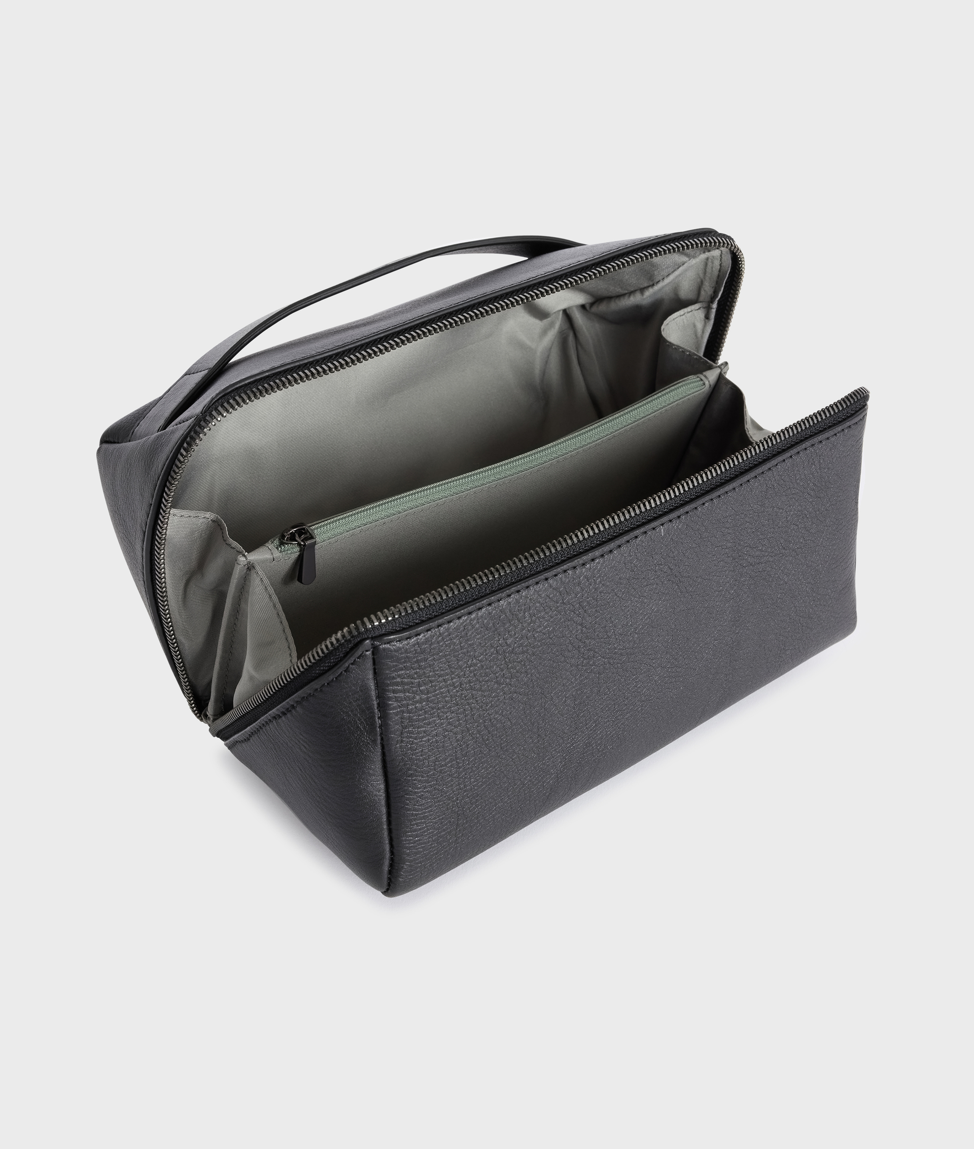 Beautycase In vegetable tanned Leather Black | Pal Zileri