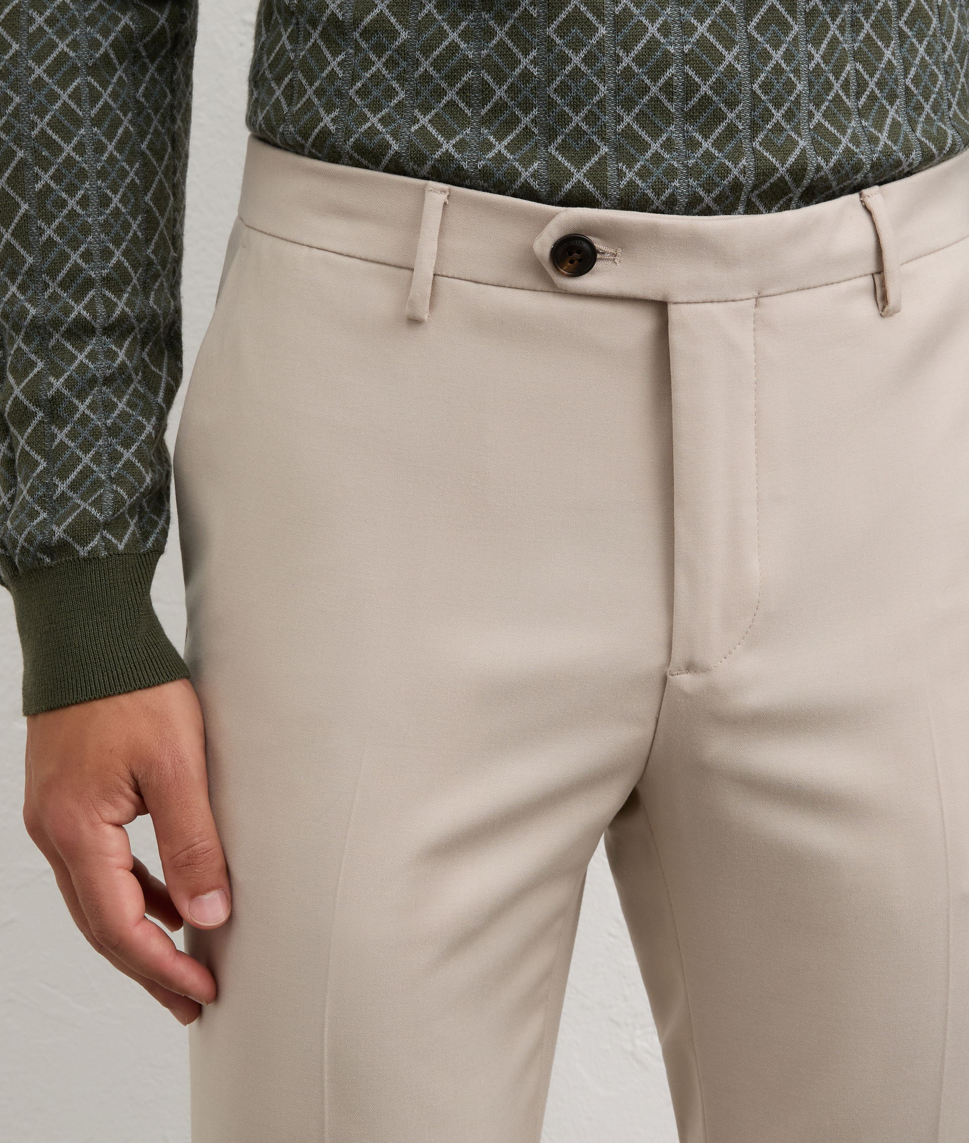 natural flat front chinos in cotton and elastane | Pal Zileri