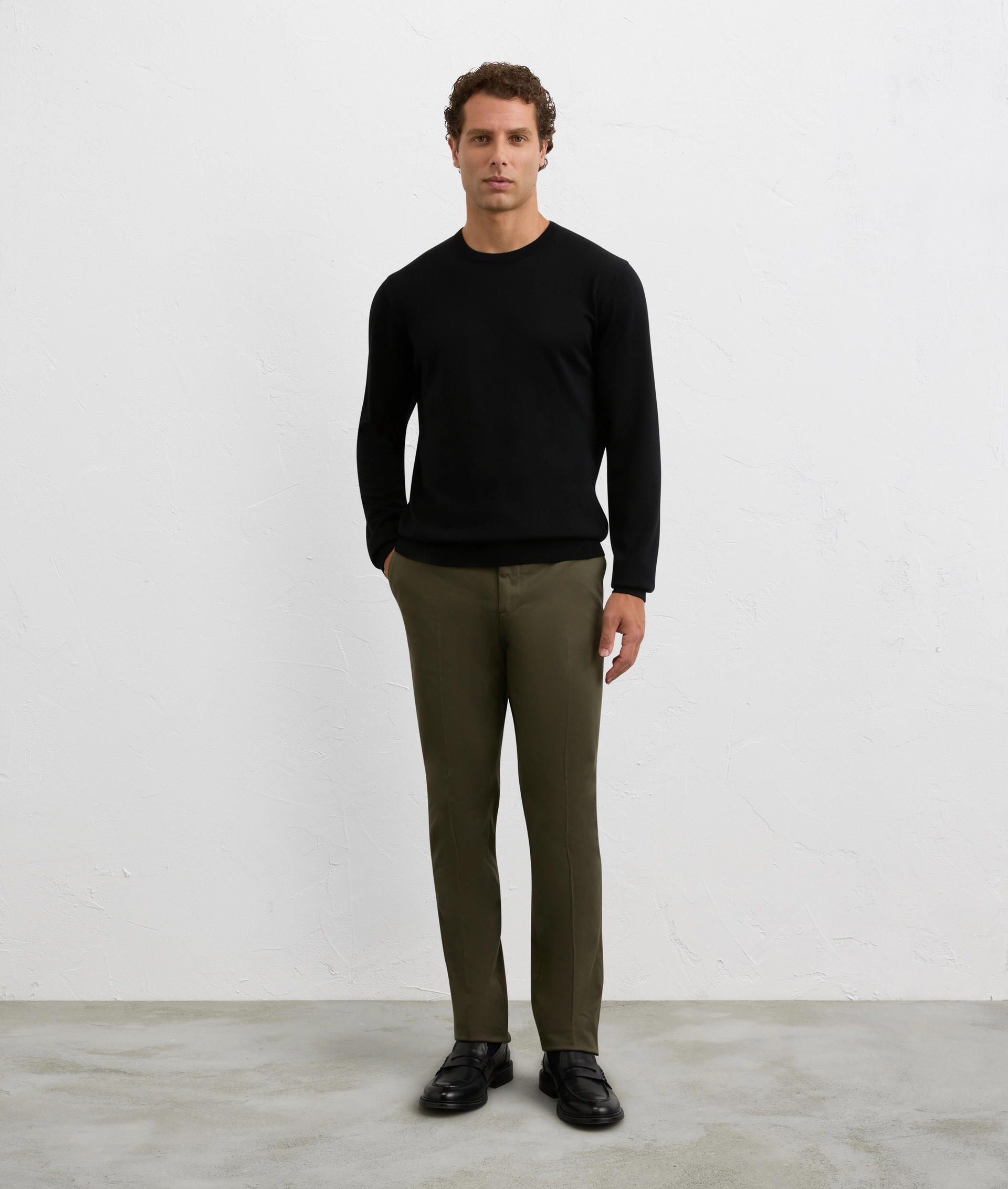 green flat front chinos in cotton and elastane | Pal Zileri