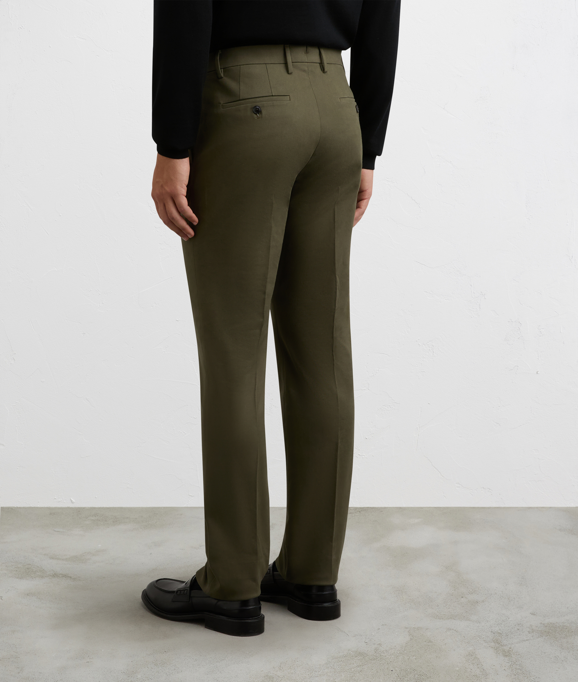 green flat front chinos in cotton and elastane | Pal Zileri