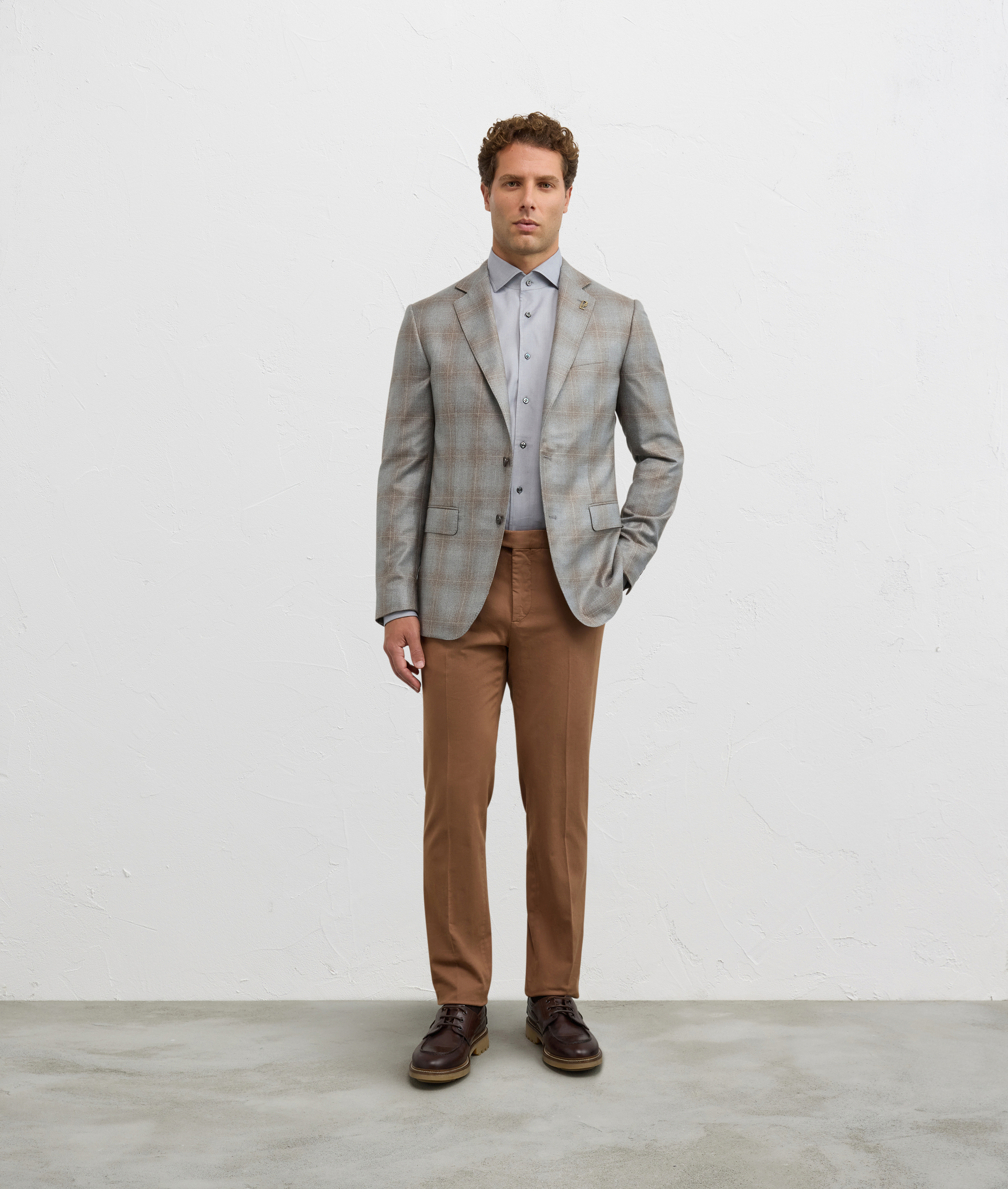 chino flat front with 1eight cm hem in soft garment dyed brown gabardine - Trousers - Pal Zileri | Official Website