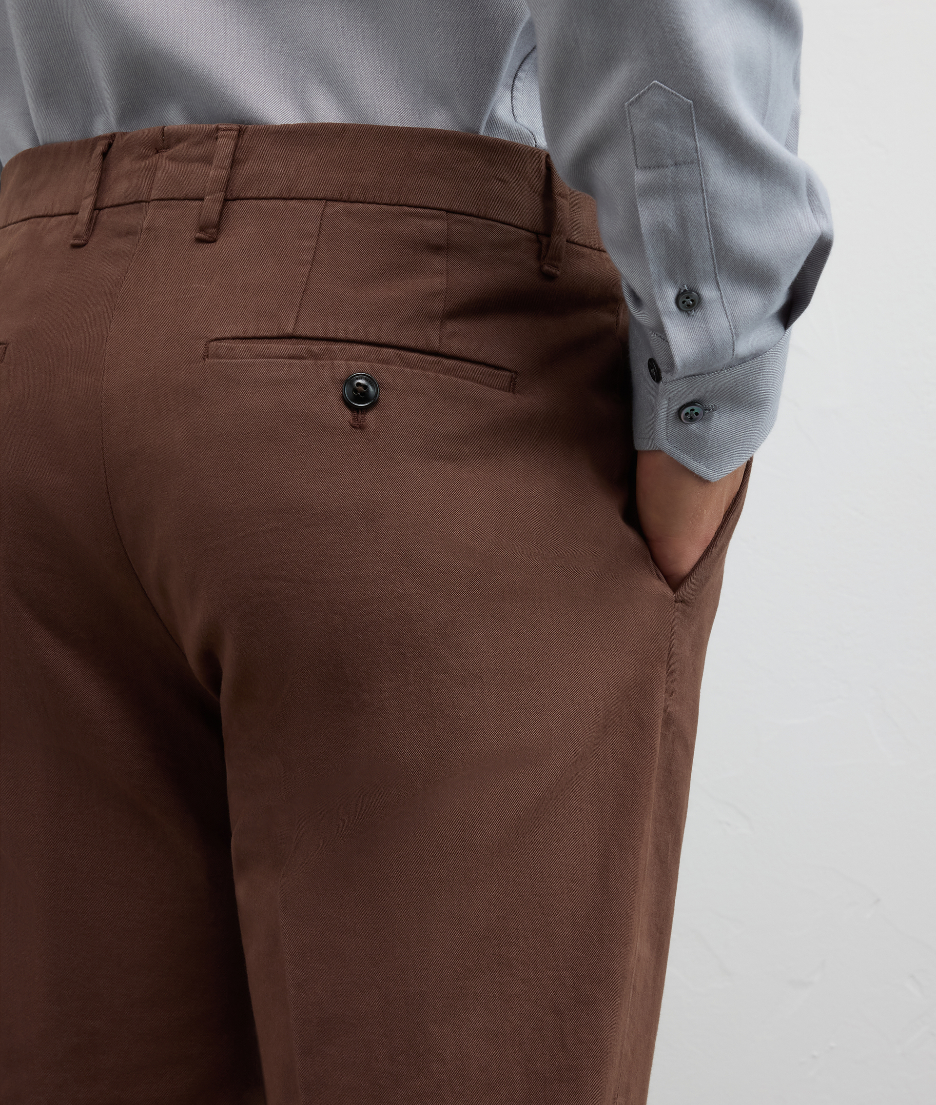 chino flat front with 1eight cm hem in soft garment dyed brown gabardine - Pal Zileri | Official Website