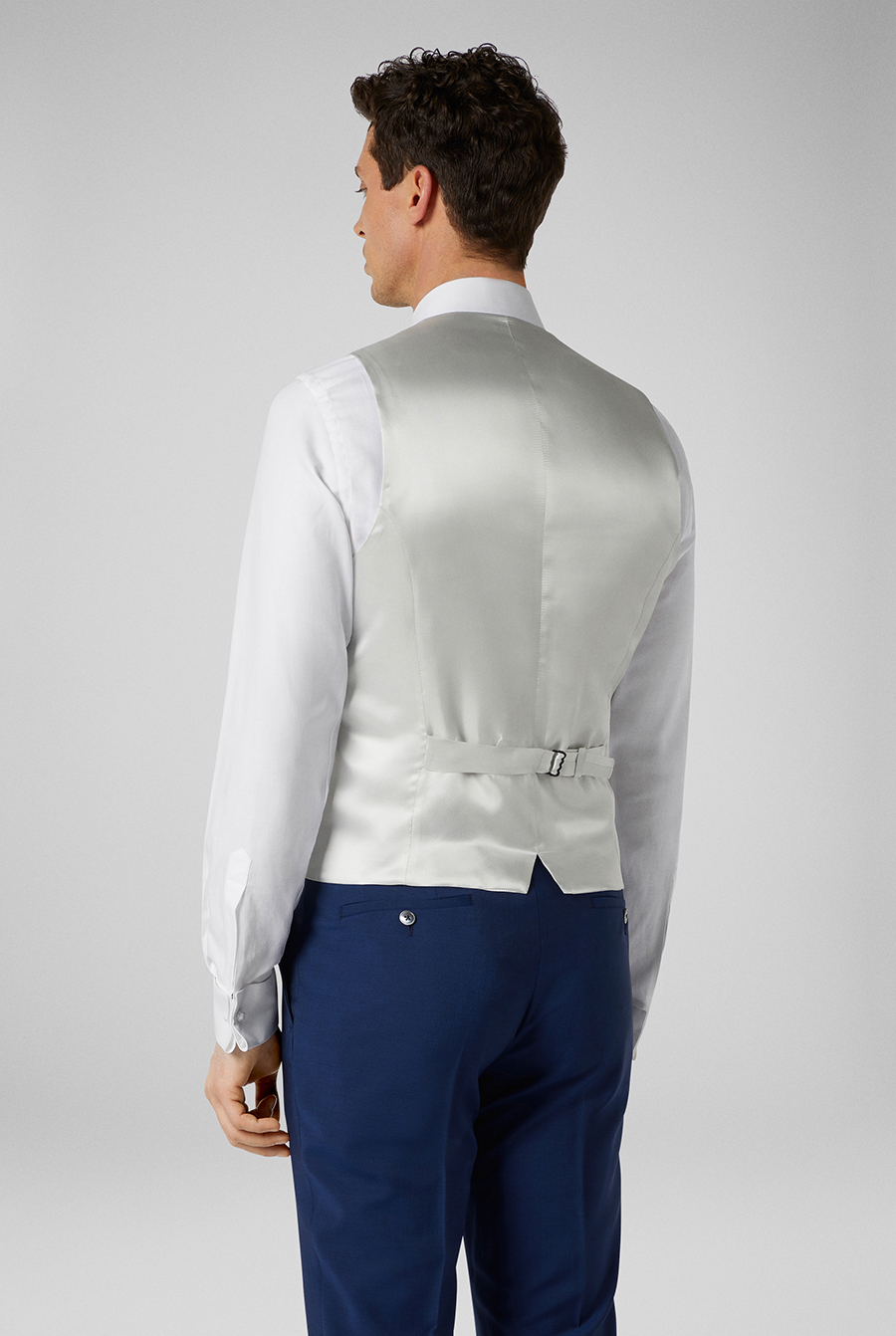 Gilet in satin della linea Cerimonia con allacciatura a quattro bottoni | Pal Zileri